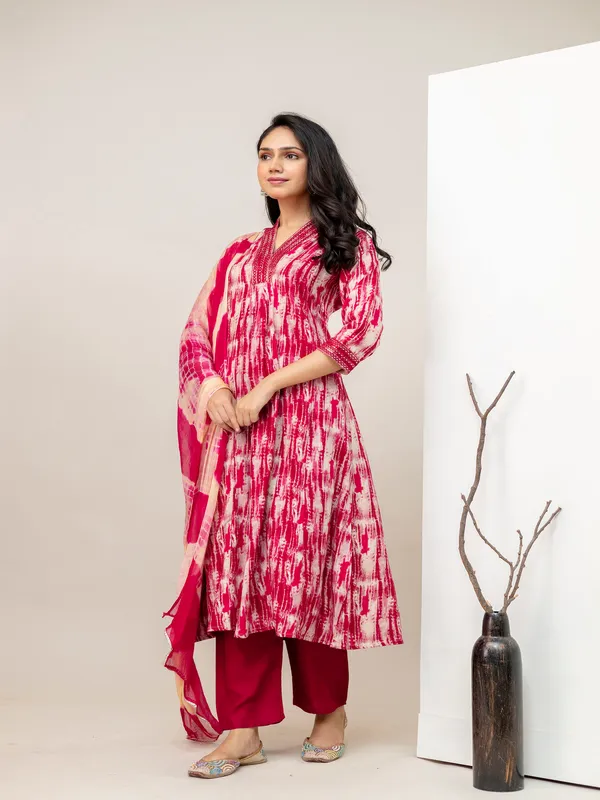 Pink_Aline_Rayon_Printed_Kurta_With_Pant_And_Dupatta_Women_And_Girls