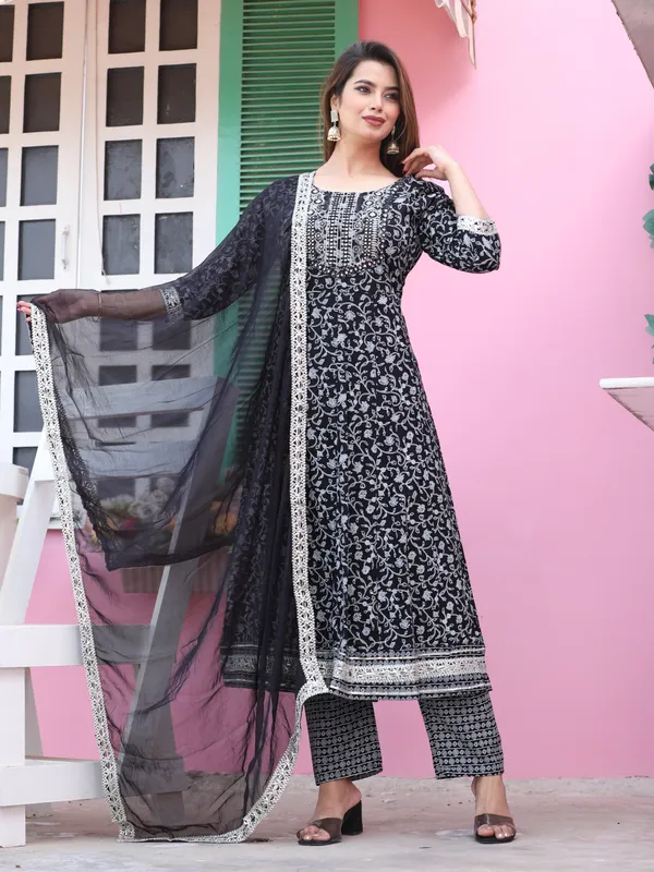 Black_Anarkali_Rayon_Printed_Embroidered_Kurta_With_Pant_And_Dupatta_For_Women