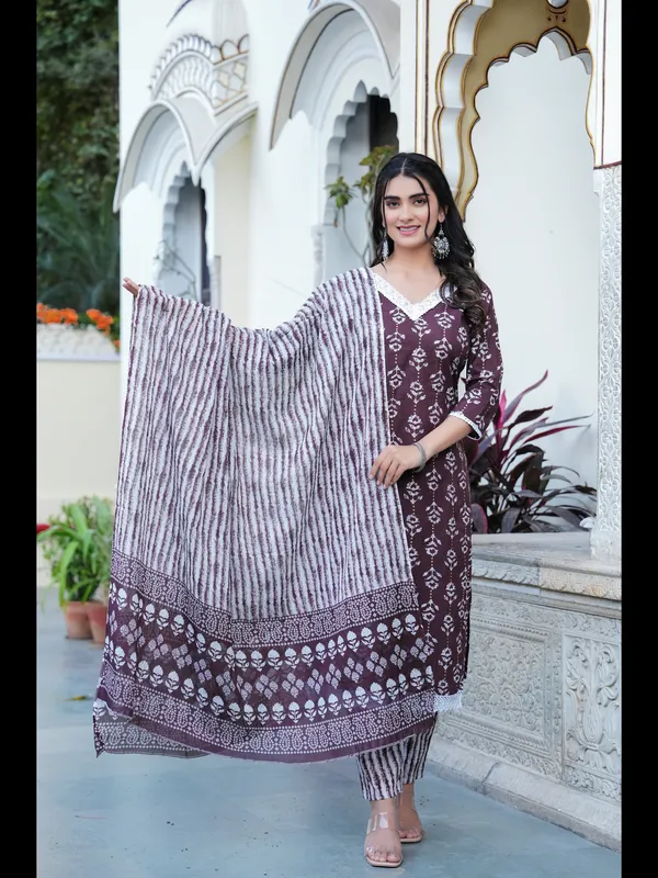 Brown_Printed_Straight_Pure_Cotton_Kurta_With_Pant_And_Dupatta