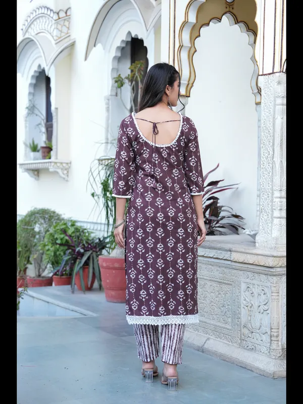Brown_Printed_Straight_Pure_Cotton_Kurta_With_Pant_And_Dupatta
