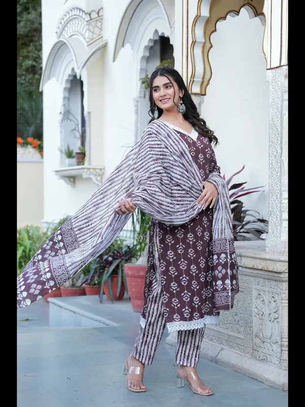 Brown_Printed_Straight_Pure_Cotton_Kurta_With_Pant_And_Dupatta
