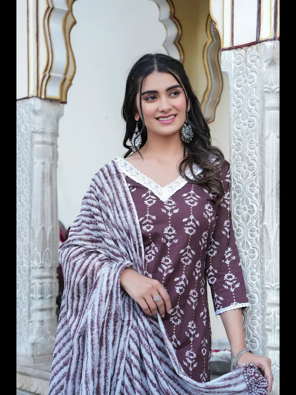 Brown_Printed_Straight_Pure_Cotton_Kurta_With_Pant_And_Dupatta