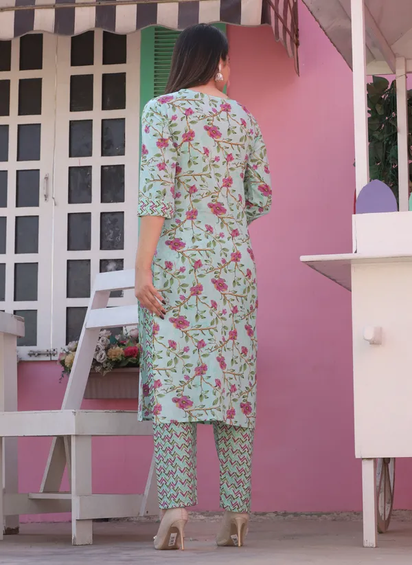 Green_Straight_Cotton_Printed_Embroidered_Kurta_With_Pant_And_Dupatta_Women_And_Girls