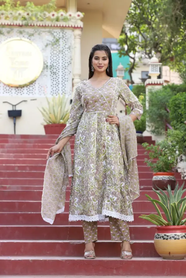 Green_Anarkali_Cotton_Printed_Embroidered_Kurta_With_Pant_Dupatta