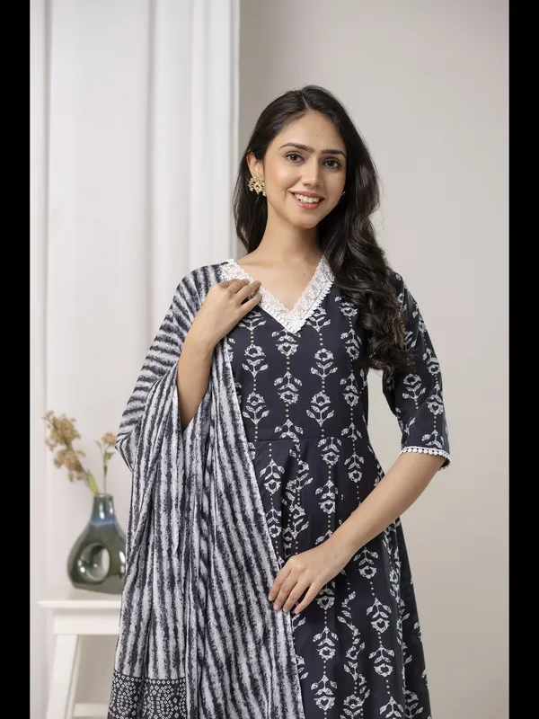 Black_Printed_Cotton_A-Line_Kurta_With_Pant_And_Dupatta