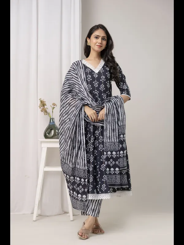 Black_Printed_Cotton_A-Line_Kurta_With_Pant_And_Dupatta