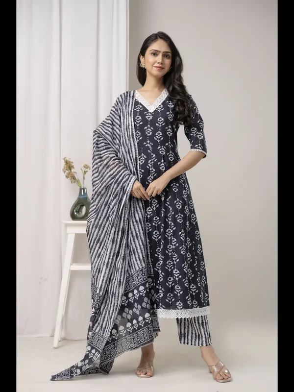 Black_Printed_Cotton_A-Line_Kurta_With_Pant_And_Dupatta