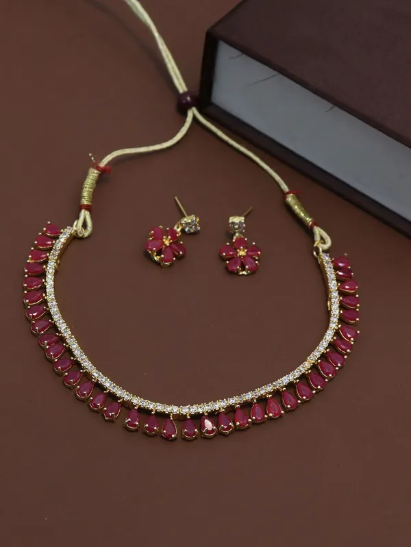 Maroon_Necklace_Set_for_Women_|_Premium_Alloy_Necklace_for_Everyday_Use