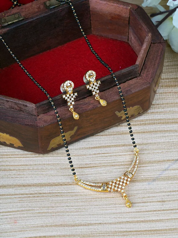 Gold_Mangalsutra_with_Earring_for_Women_|_Premium_Alloy_Mangalsutra_for_Everyday_Use