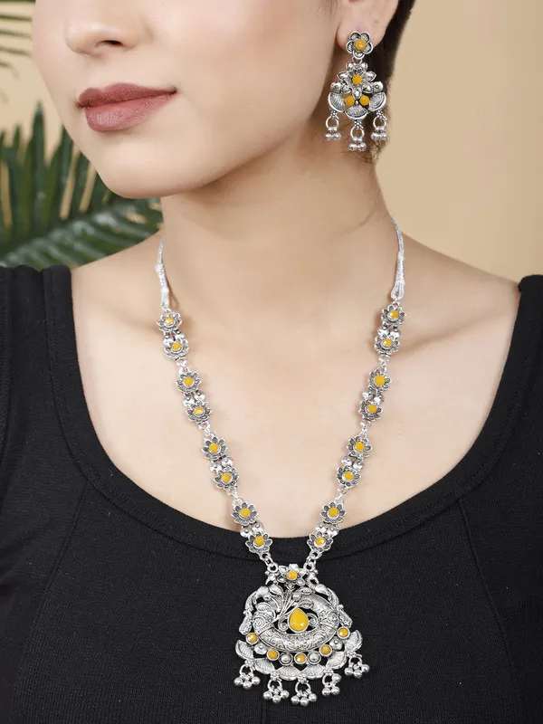 Yellow_&_Silver_Necklace_Set_for_Women_|_Premium_Oxidised_Silver_Necklace_for_Everyday_Use