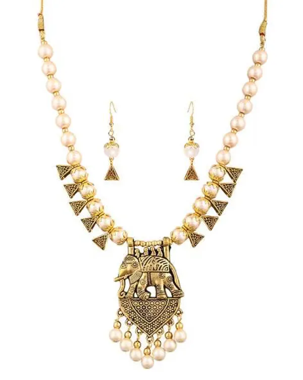 White_Necklace_Set_for_Women_|_Premium_Alloy_Necklace_for_Everyday_Use