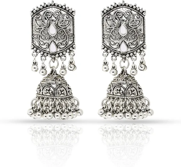 Silver_Necklace_Set_for_Women_|_Premium_Alloy_Necklace_for_Everyday_Use