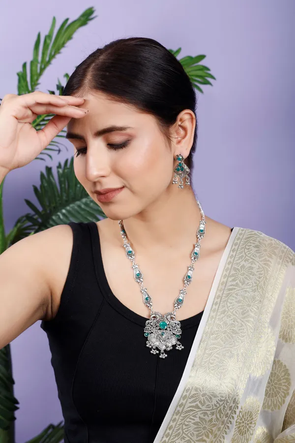Green_&_Silver_Necklace_Set_for_Women_|_Premium_Oxidised_Silver_Necklace_for_Everyday_Use