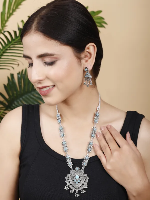 Silver_&_Blue_Necklace_Set_for_Women_|_Premium_Oxidised_Silver_Necklace_for_Everyday_Use
