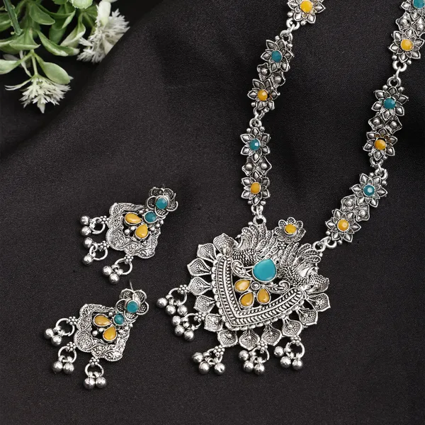 Silver_&_Green_&_Yellow_Necklace_Set_for_Women_|_Premium_Oxidised_Silver_Necklace_for_Everyday_Use