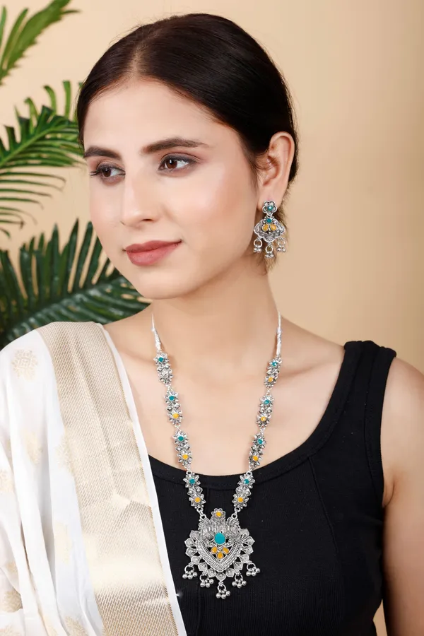 Silver_&_Green_&_Yellow_Necklace_Set_for_Women_|_Premium_Oxidised_Silver_Necklace_for_Everyday_Use
