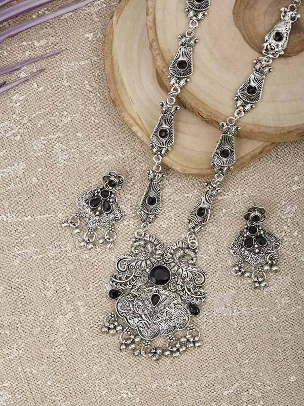 Black_&_Silver_Necklace_Set_for_Women_|_Premium_Oxidised_Silver_Necklace_for_Everyday_Use