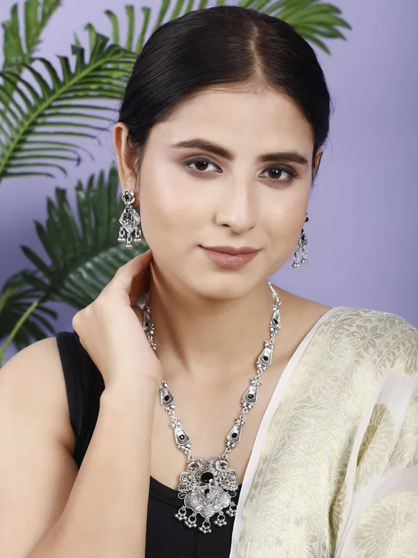 Black_&_Silver_Necklace_Set_for_Women_|_Premium_Oxidised_Silver_Necklace_for_Everyday_Use