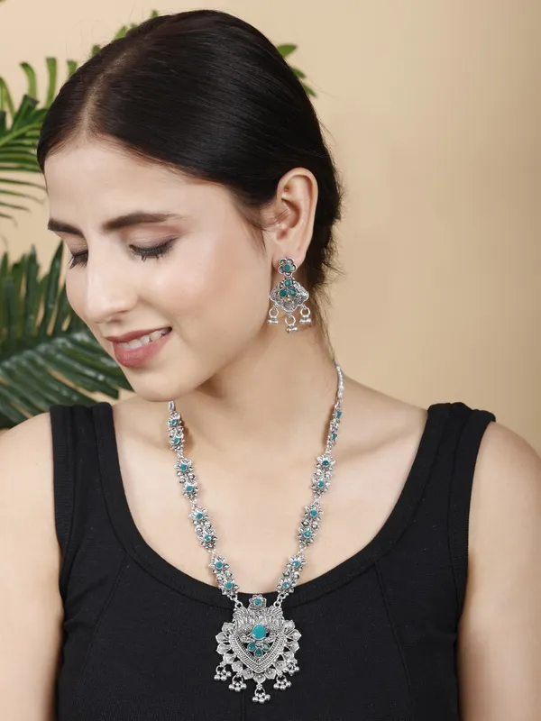 Silver_&_Green_Necklace_Set_for_Women_|_Premium_Oxidised_Silver_Necklace_for_Everyday_Use