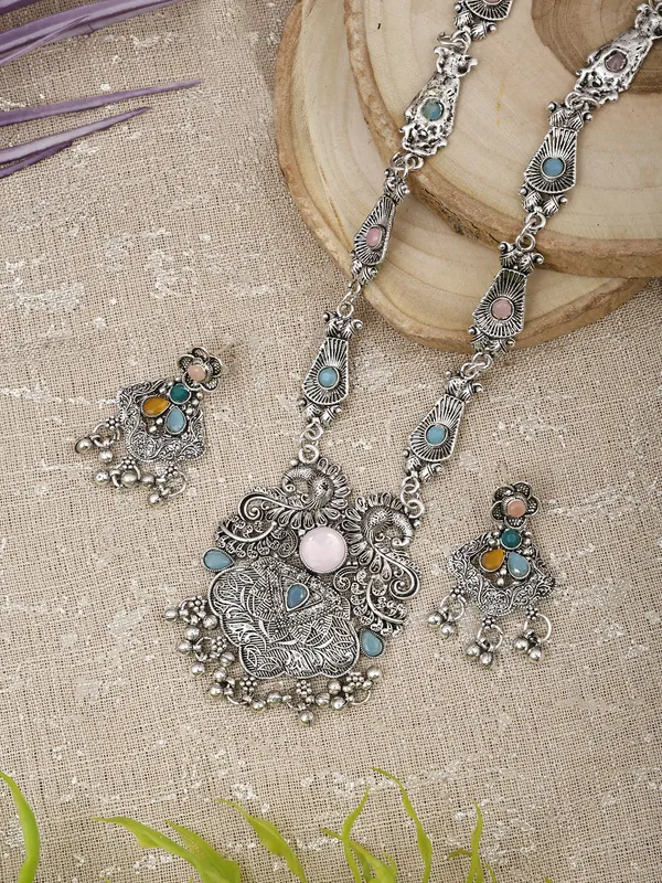 Silver_&_Pink_Necklace_Set_for_Women_|_Premium_Oxidised_Silver_Necklace_for_Everyday_Use
