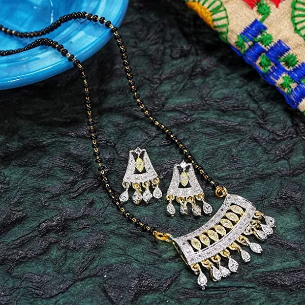 Silver_Mangalsutra_with_Earring_for_Women_|_Premium_Alloy_Mangalsutra_for_Everyday_Use