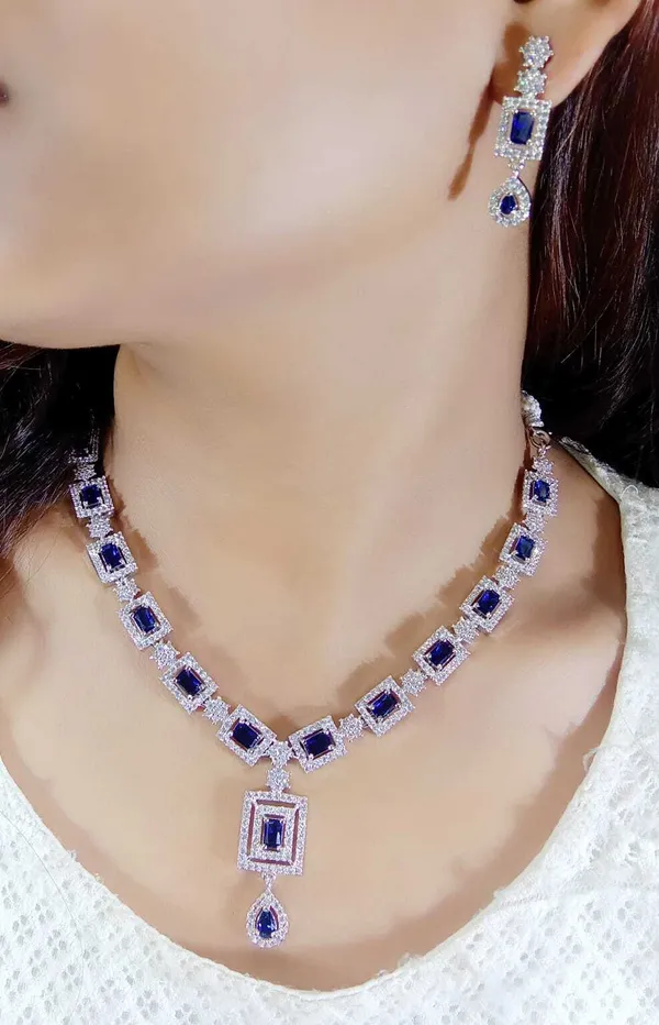 Multicolor_Necklace_Set_for_Women_|_Premium_Alloy_Necklace_for_Everyday_Use