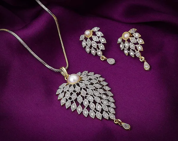 Multicolor_Pendant_Set_for_Women_|_Premium_Alloy_Pendant_Set_for_Everyday_Use