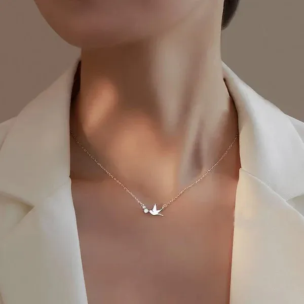 Silver_Pendant_Set_for_Women_|_Premium_Alloy_Pendant_Set_for_Everyday_Use