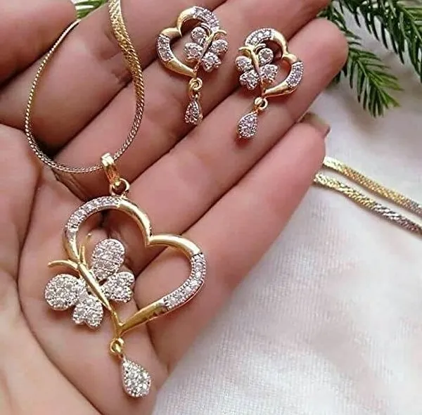 Multicolor_Pendant_Set_for_Women_|_Premium_Alloy_Pendant_Set_for_Everyday_Use