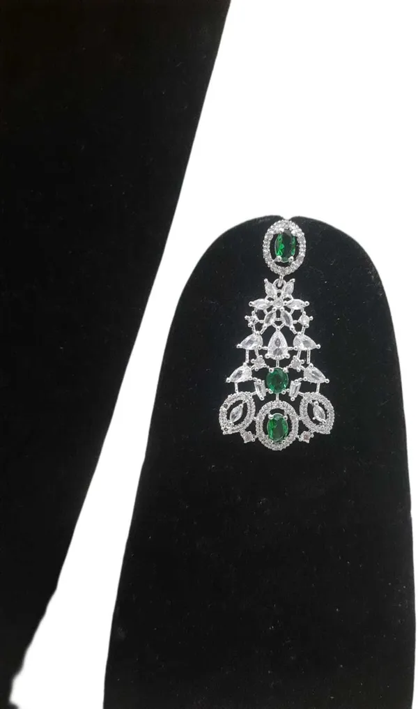 Green_Necklace_Set_for_Women_|_Premium_Alloy_Necklace_for_Everyday_Use
