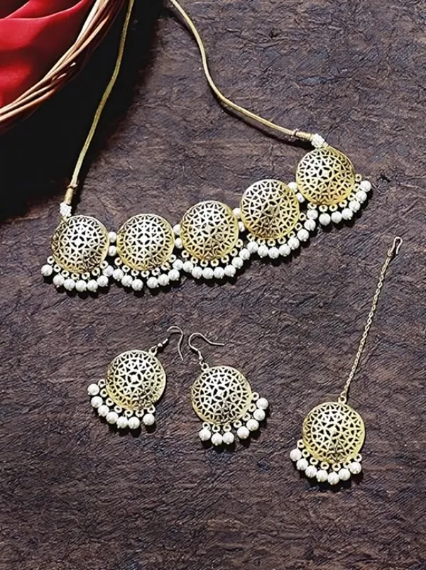 Multicolor_Necklace_Set_for_Women_|_Premium_Alloy_Necklace_for_Everyday_Use