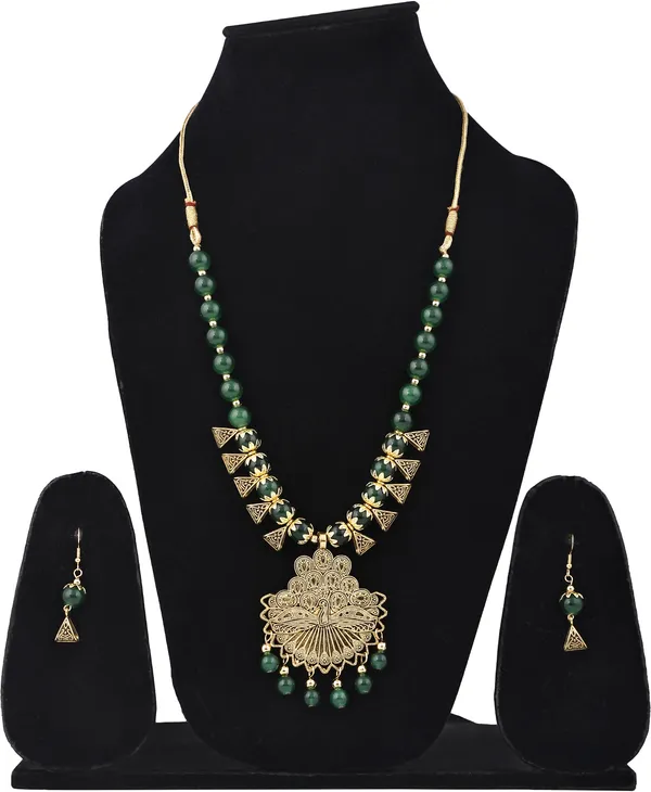 Green_Necklace_Set_for_Women_|_Premium_Alloy_Necklace_for_Everyday_Use