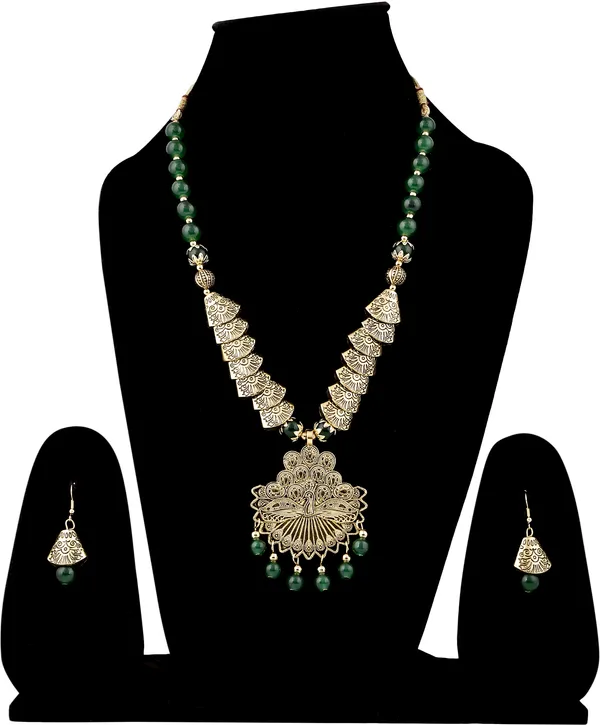 Green_Necklace_Set_for_Women_|_Premium_Alloy_Necklace_for_Everyday_Use