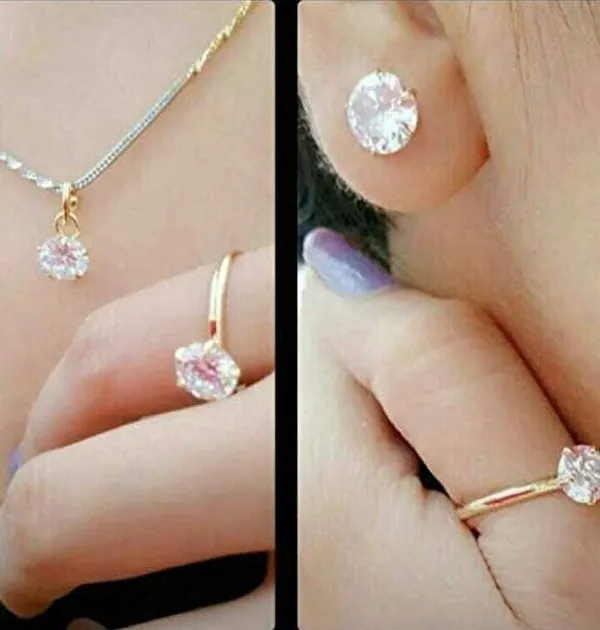 Gold_Necklace_Set_for_Women_|_Premium_Alloy_Necklace_for_Everyday_Use