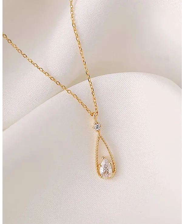 Gold_Pendant_Set_for_Women_|_Premium_Alloy_Pendant_Set_for_Everyday_Use