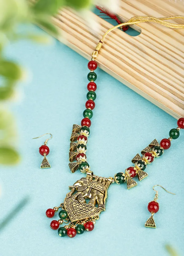 Green_Necklace_Set_for_Women_|_Premium_Alloy_Necklace_for_Everyday_Use