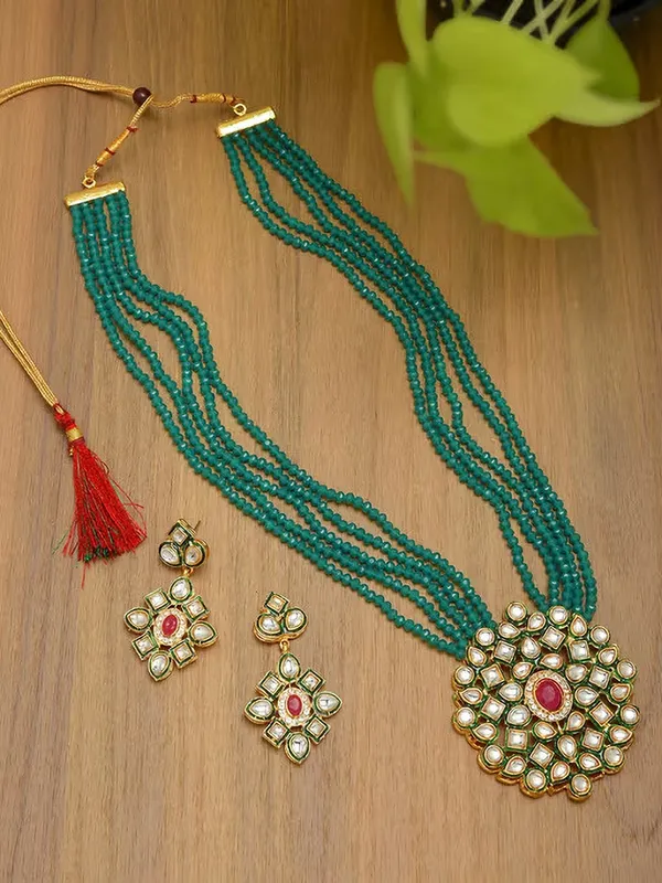 Green_Necklace_Set_for_Women_|_Premium_Alloy_Necklace_for_Everyday_Use