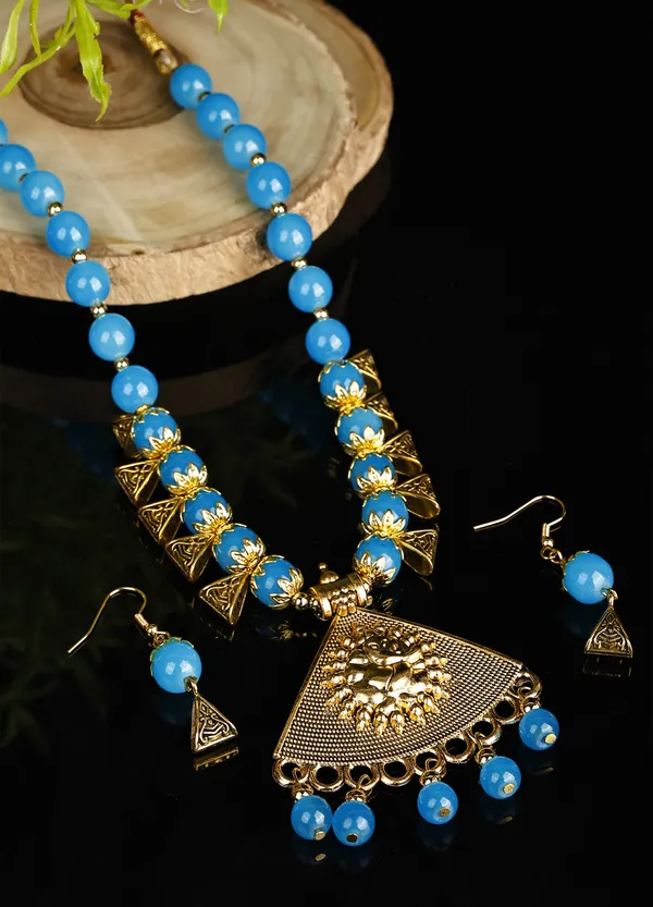 Blue_Necklace_Set_for_Women_|_Premium_Alloy_Necklace_for_Everyday_Use