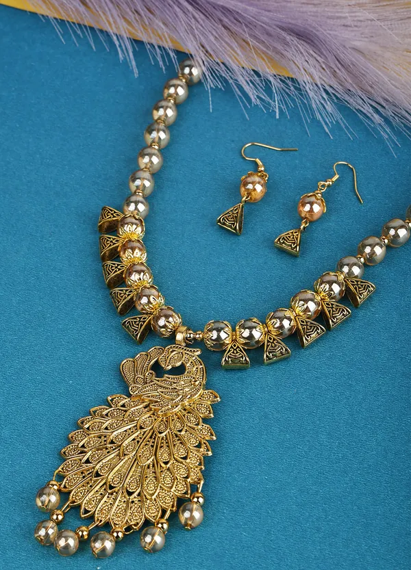 Gold_Necklace_Set_for_Women_|_Premium_Alloy_Necklace_for_Everyday_Use