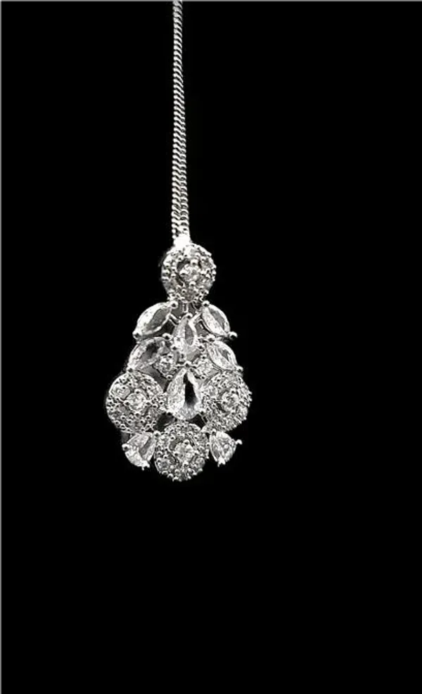 White_Necklace_Set_for_Women_|_Premium_Alloy_Necklace_for_Everyday_Use