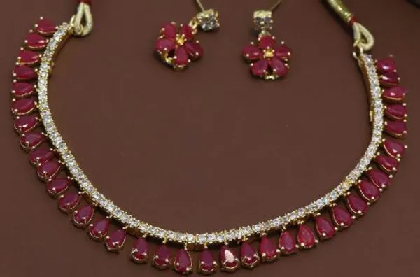 Maroon_Necklace_Set_for_Women_|_Premium_Alloy_Necklace_for_Everyday_Use