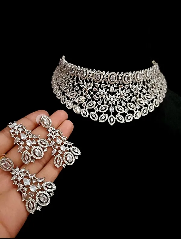 Silver_Necklace_Set_for_Women_|_Premium_Alloy_Necklace_for_Everyday_Use