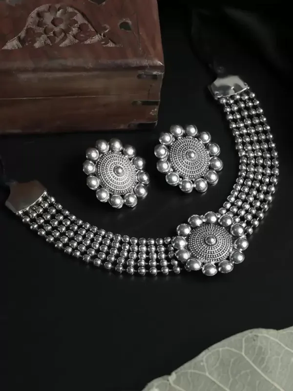 Multicolor_Necklace_Set_for_Women_|_Premium_Alloy_Necklace_for_Everyday_Use
