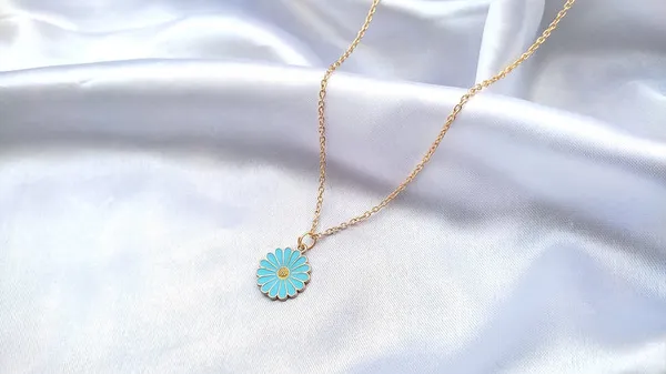 Multicolor_Pendant_Set_for_Women_|_Premium_Alloy_Pendant_Set_for_Everyday_Use