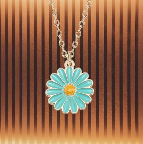 Multicolor_Pendant_Set_for_Women_|_Premium_Alloy_Pendant_Set_for_Everyday_Use