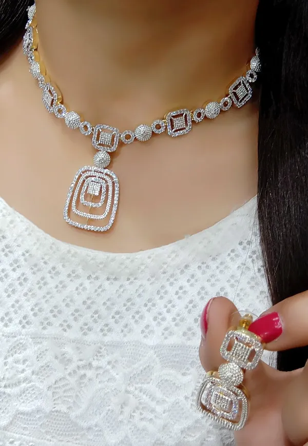 White_Necklace_Set_for_Women_|_Premium_Alloy_Necklace_for_Everyday_Use