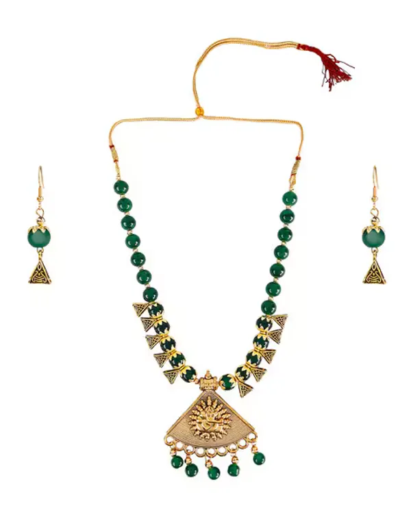 Green_Necklace_Set_for_Women_|_Premium_Alloy_Necklace_for_Everyday_Use