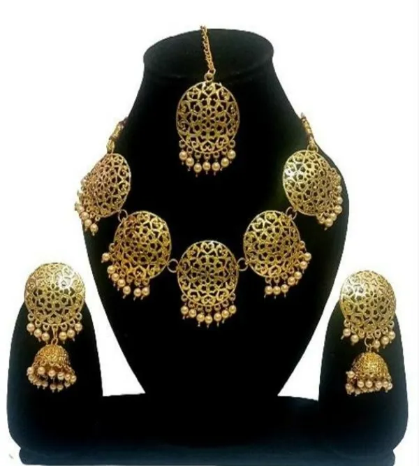 Gold_Necklace_Set_for_Women_|_Premium_Alloy_Necklace_for_Everyday_Use