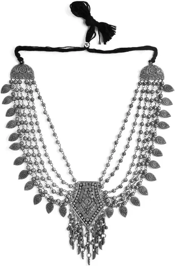 Silver_Necklace_Set_for_Women_|_Premium_Alloy_Necklace_for_Everyday_Use