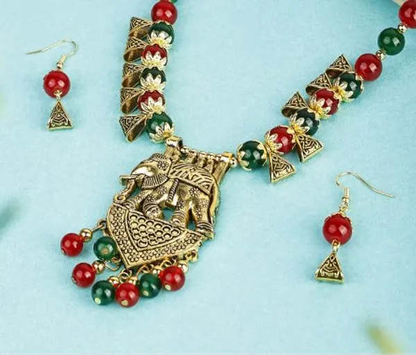 Green_Necklace_Set_for_Women_|_Premium_Alloy_Necklace_for_Everyday_Use